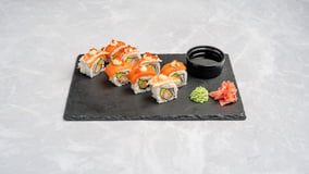 Red tuna roll