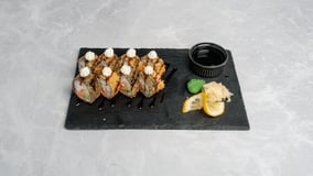 Fried tuna maki roll