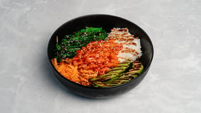 Wakame vegan salad