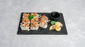 Fried shrimp tempura roll